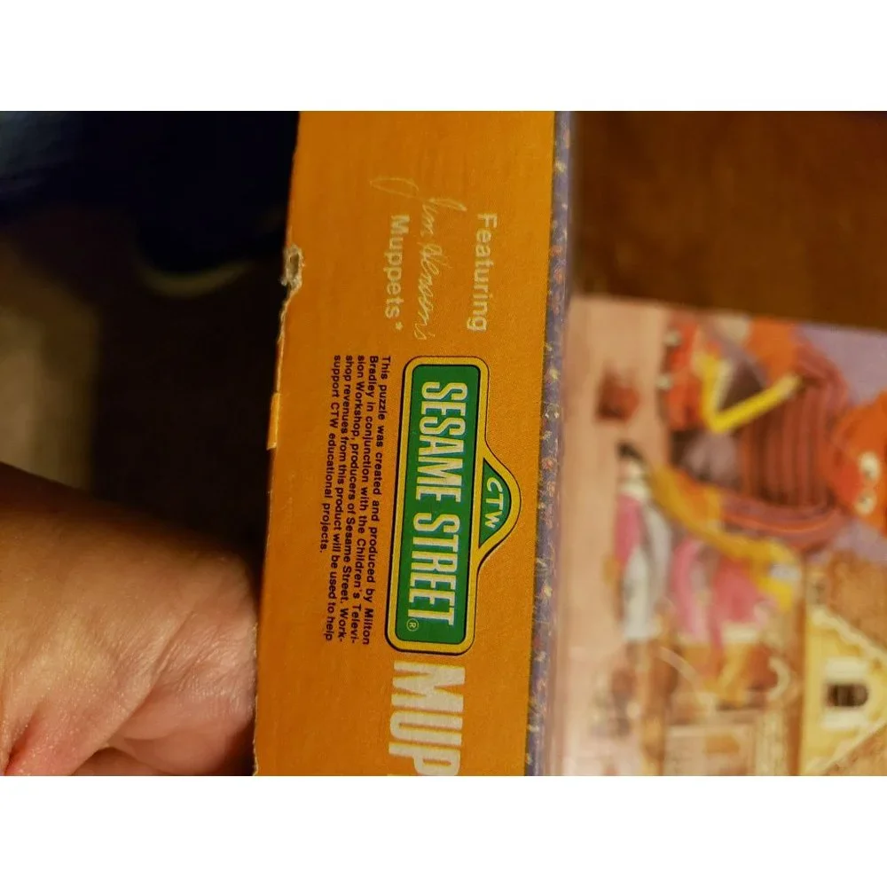 Milton Bradley‎ Vintage Sesame Street Muppets Bert and Ernie 24 Piece Puzzle